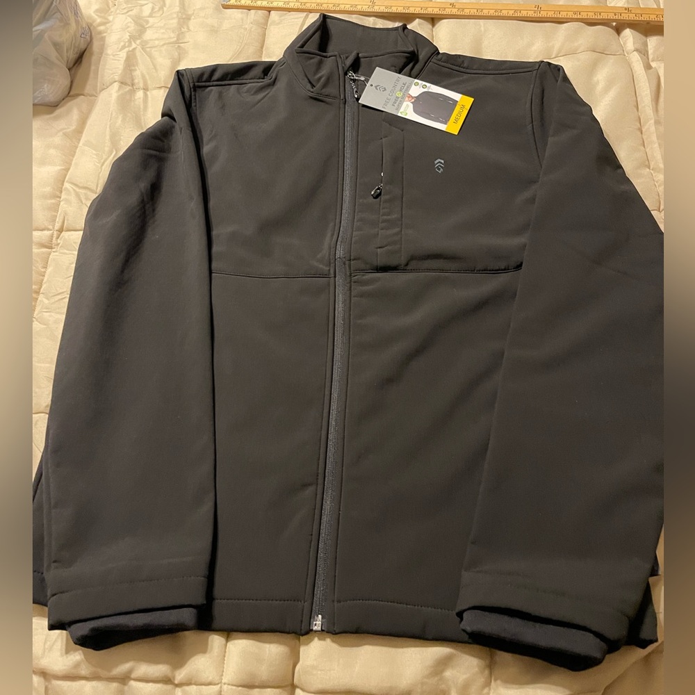 Men’s Free country black medium jacket new with tags